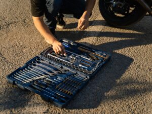 Mentenanța de toamnă a apartamentului: verificările tehnice pe care le faci singur într-un weekend